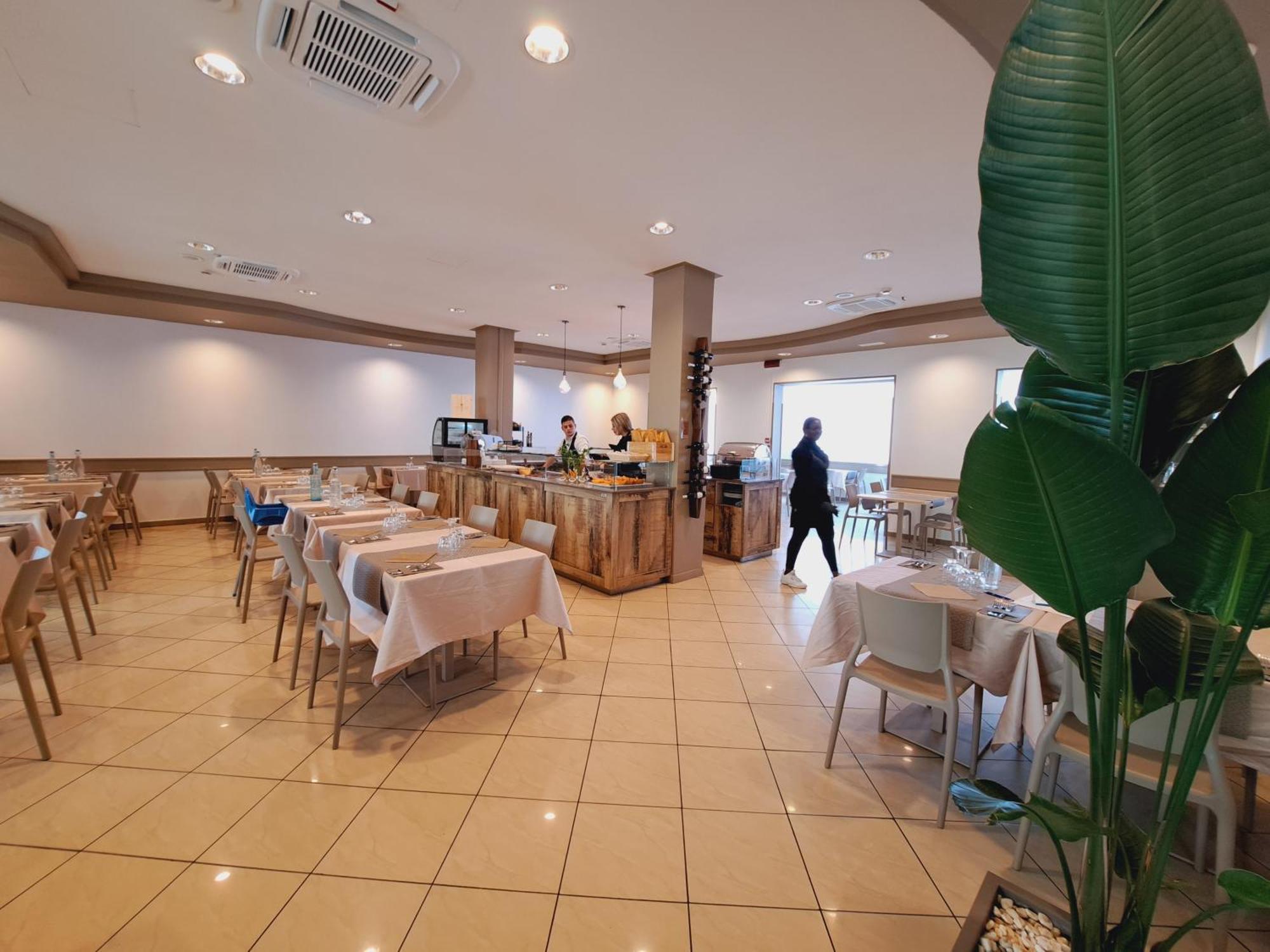 Hotel Butterfly Wellness & Spa 리미니 외부 사진